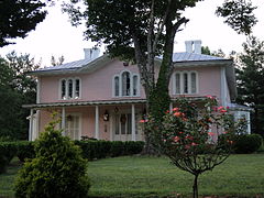 Aurora Gothic Country House Aurora Gothic Country House