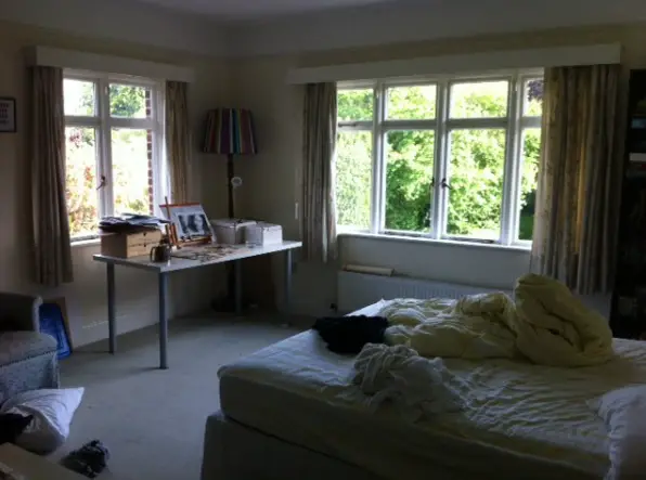 East bedroom East bedroom